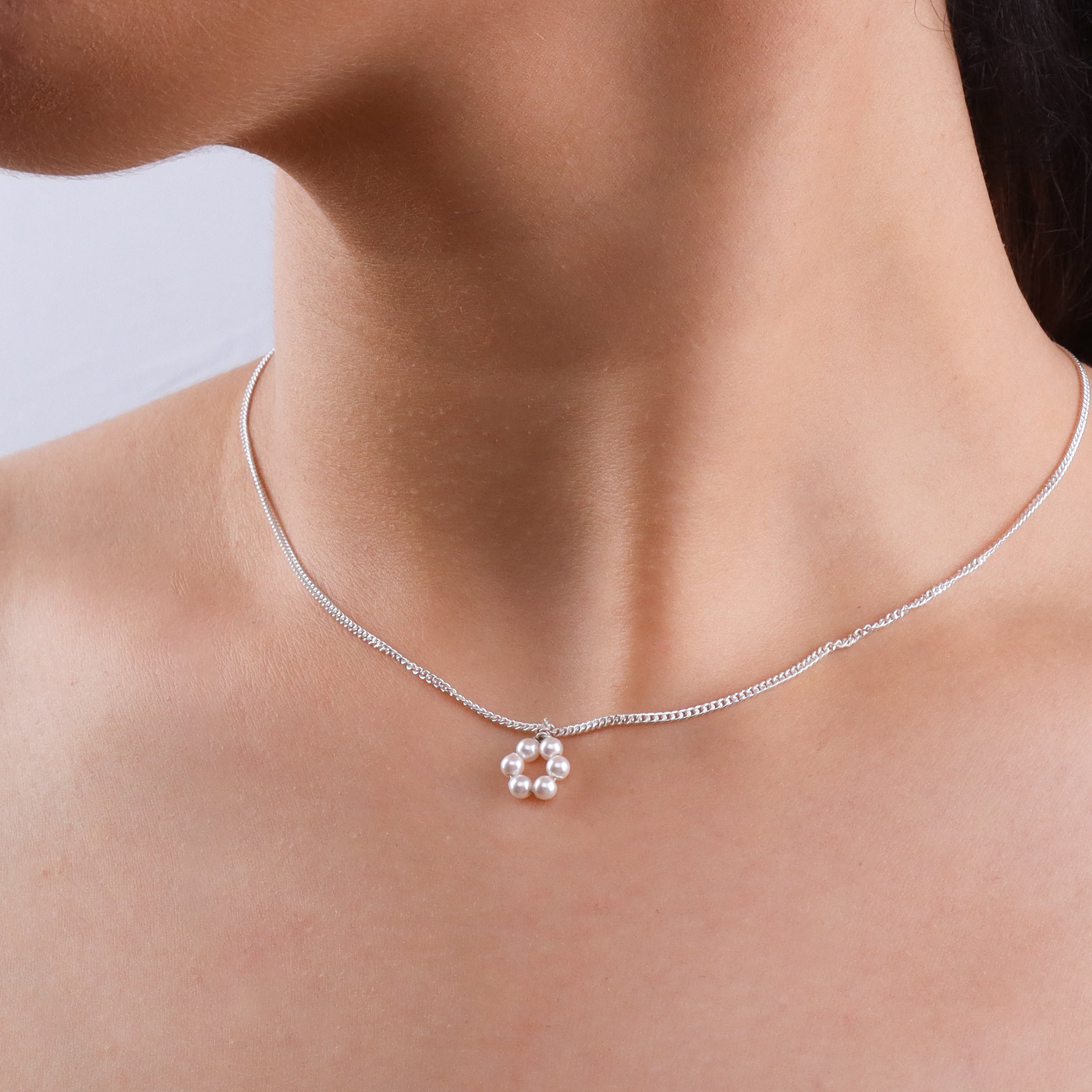 Dainty Pearl Flower Necklace