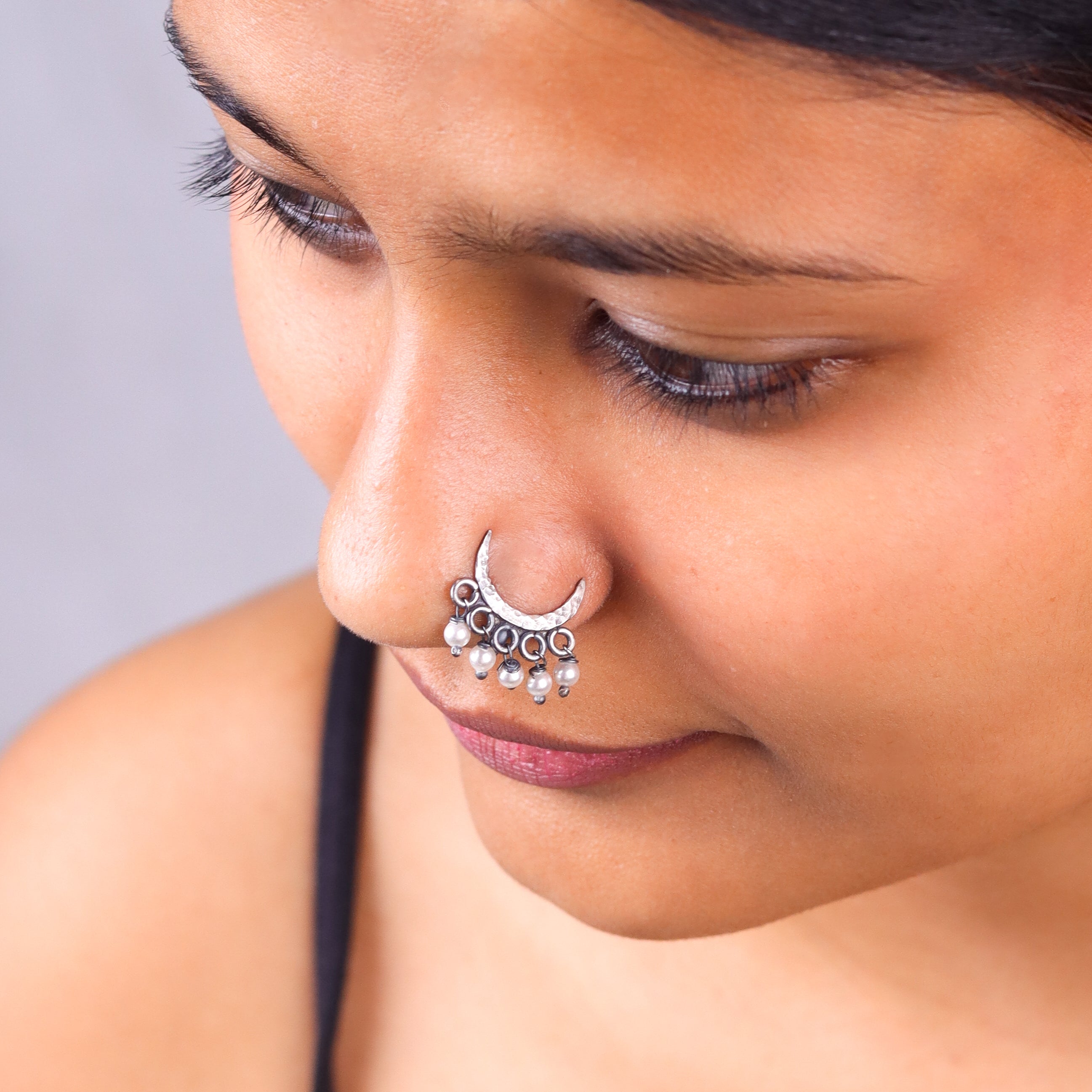 Oxidised Hammered Chandrakor Clip-On Nose Pin (Large)