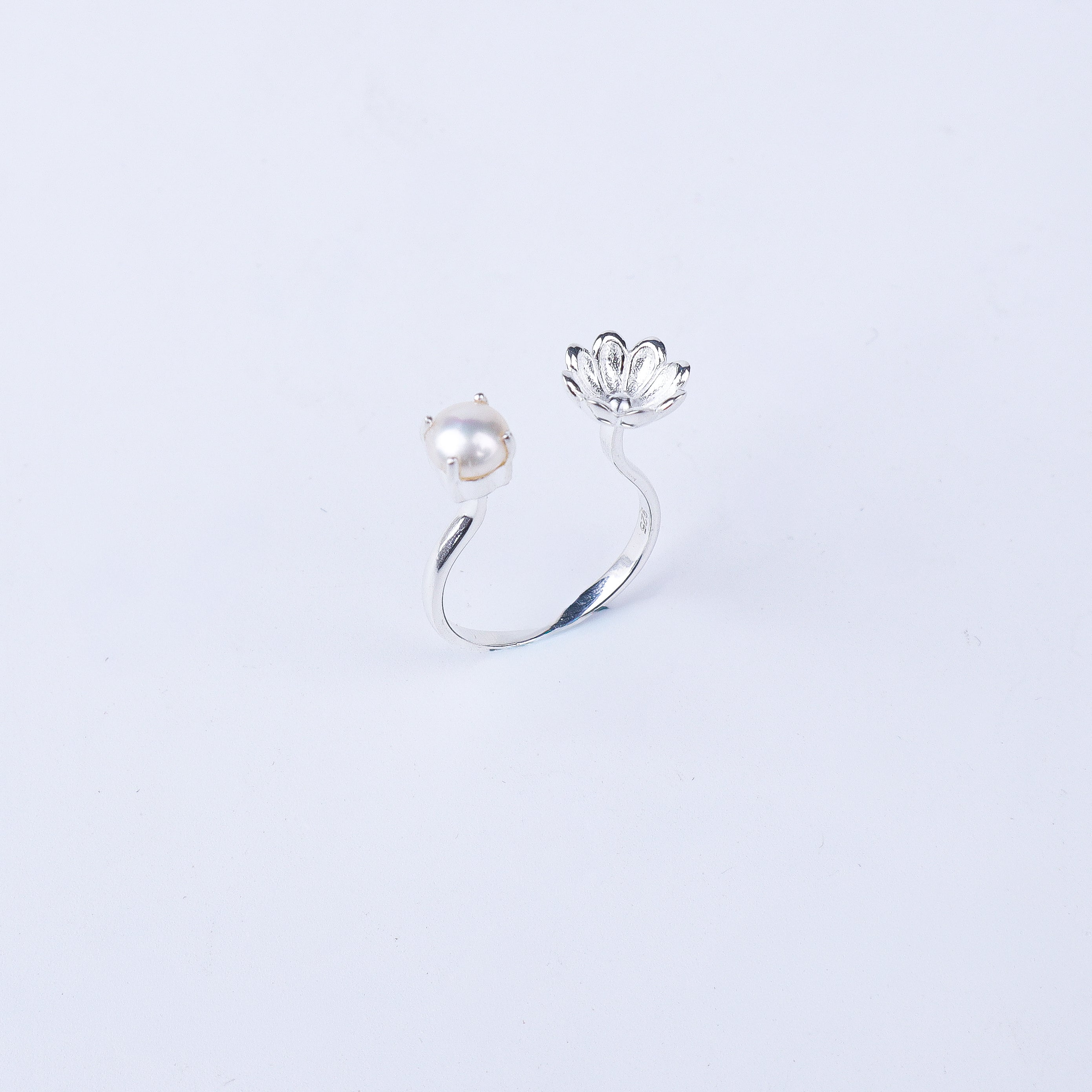 Silver Pearlflower ring