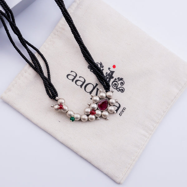 Itihaas Maharashtrian Nath Mangalsutra ( Motif size : Big )
