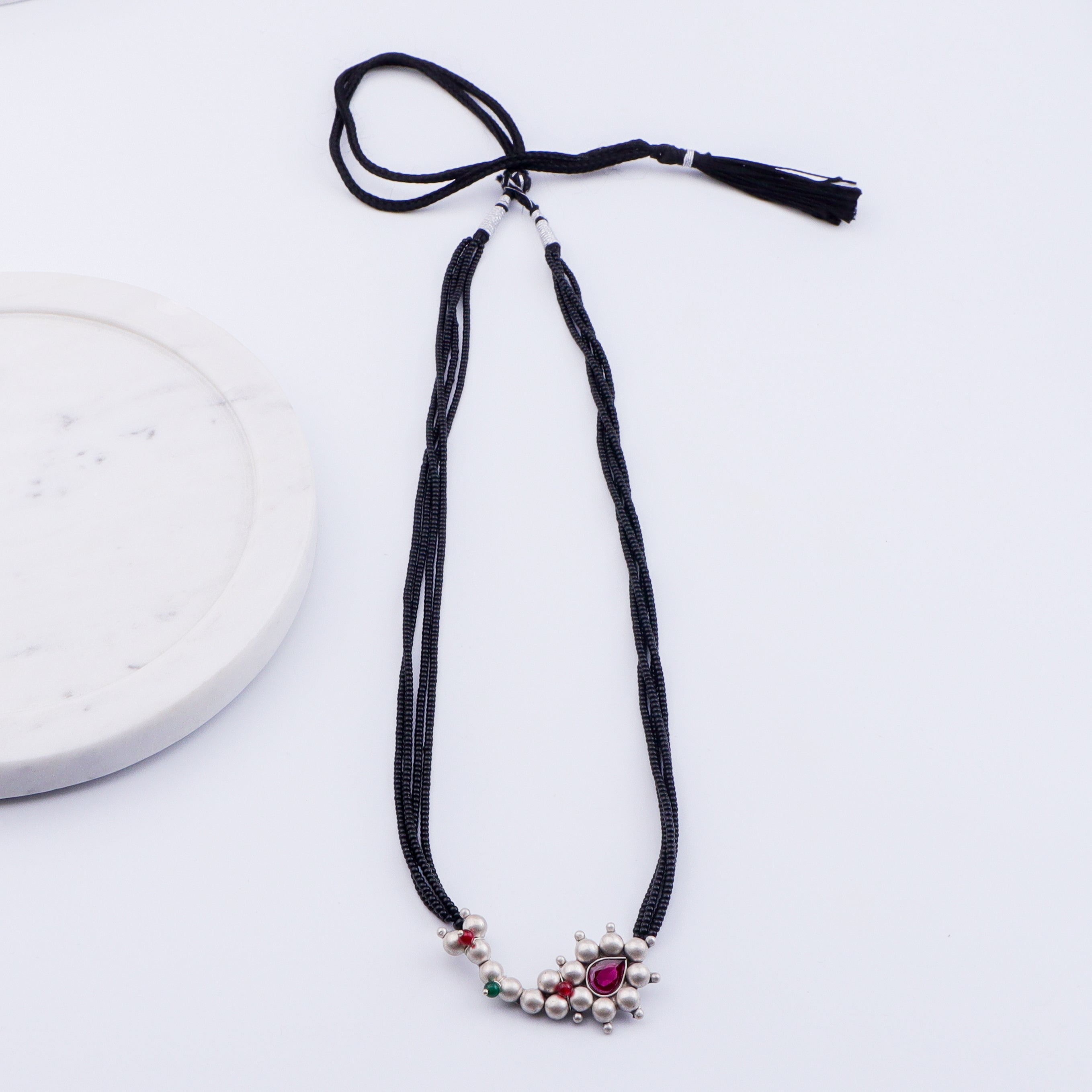 Itihaas Maharashtrian Nath Mangalsutra ( Motif size : Big )