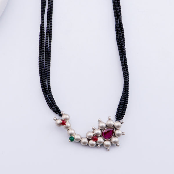 Itihaas Maharashtrian Nath Mangalsutra ( Motif size : Big )