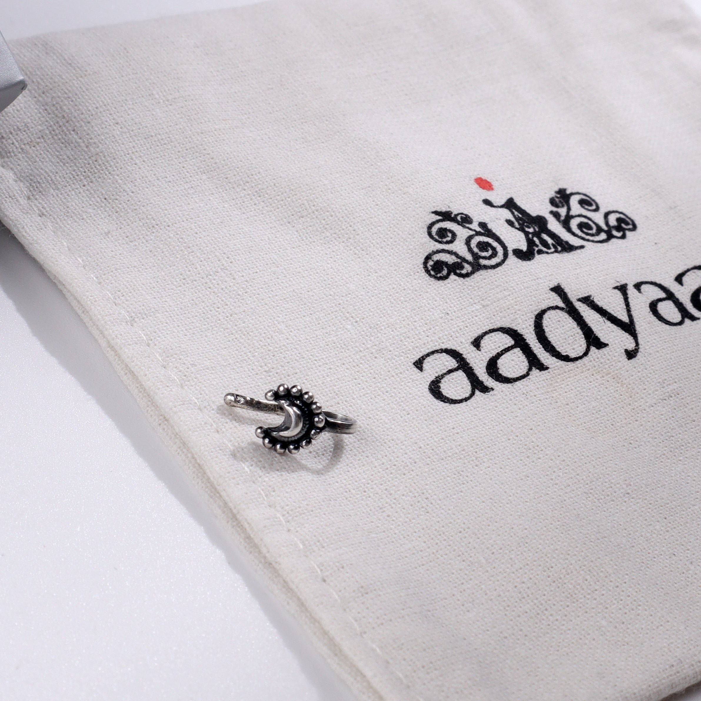 Chandrakor Nose pin: Small (Clip On)