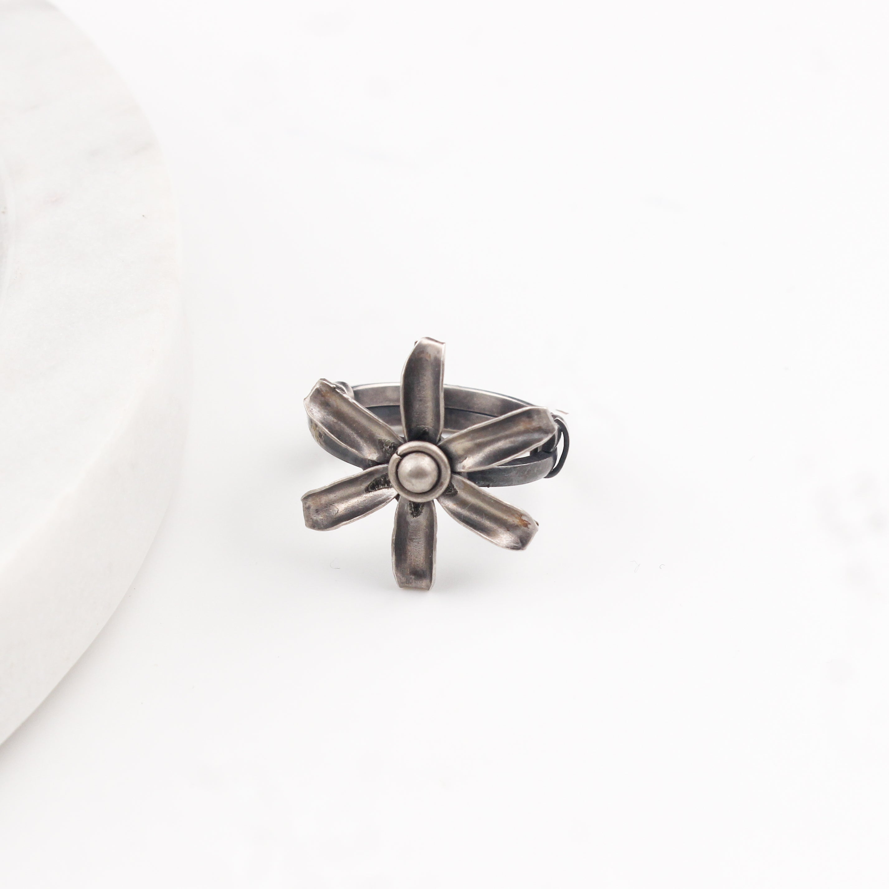 Gulbahaar Ring ( Adjustable )