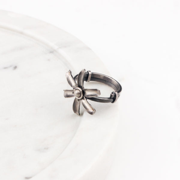 Gulbahaar Ring ( Adjustable )