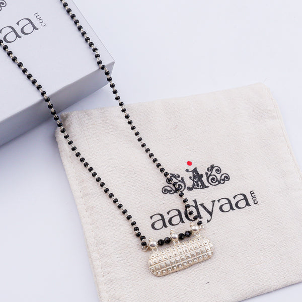 Handmade Saaj Motif Mangalsutra - ताईत (Taait)