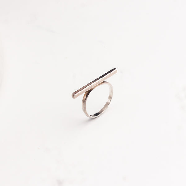 Classic Silver Ring : Line