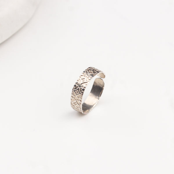 Unisex Textured Ring