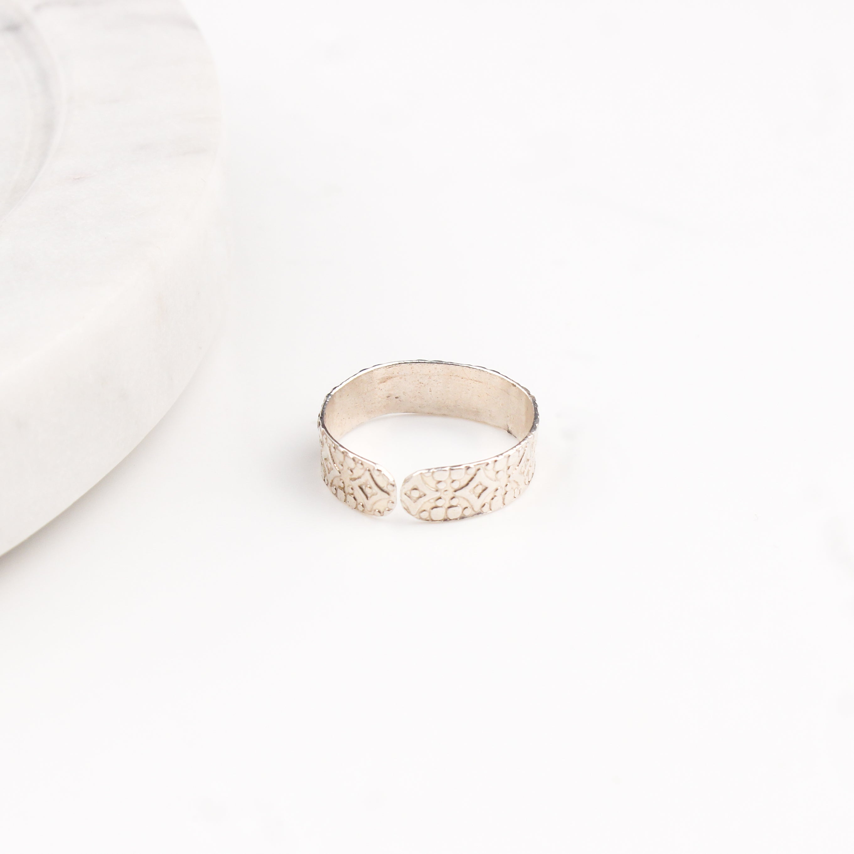 Unisex Textured Ring