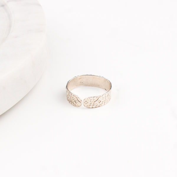 Unisex Textured Ring