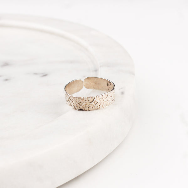 Unisex Textured Ring