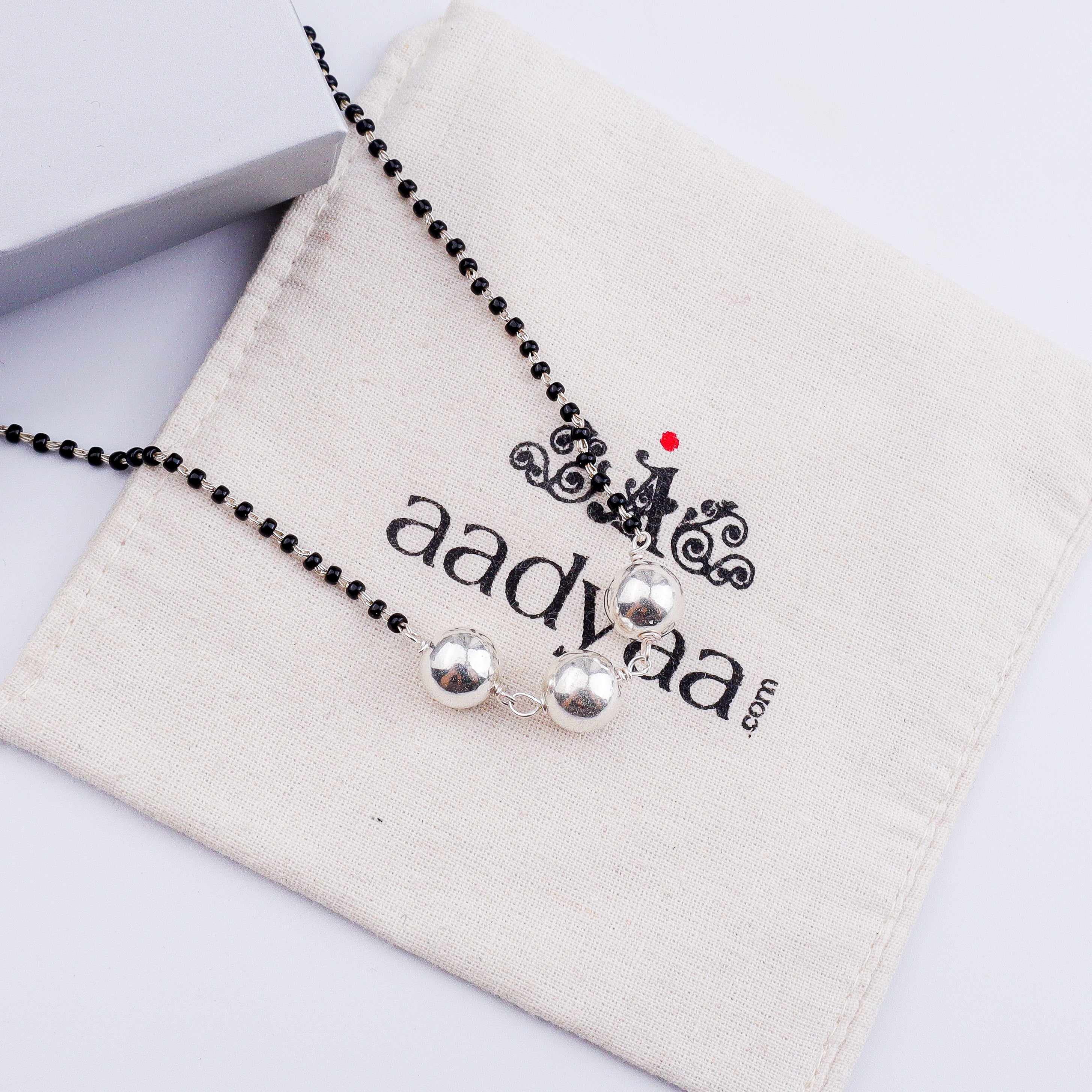 Small Classic Sarmanee Mangalsutra