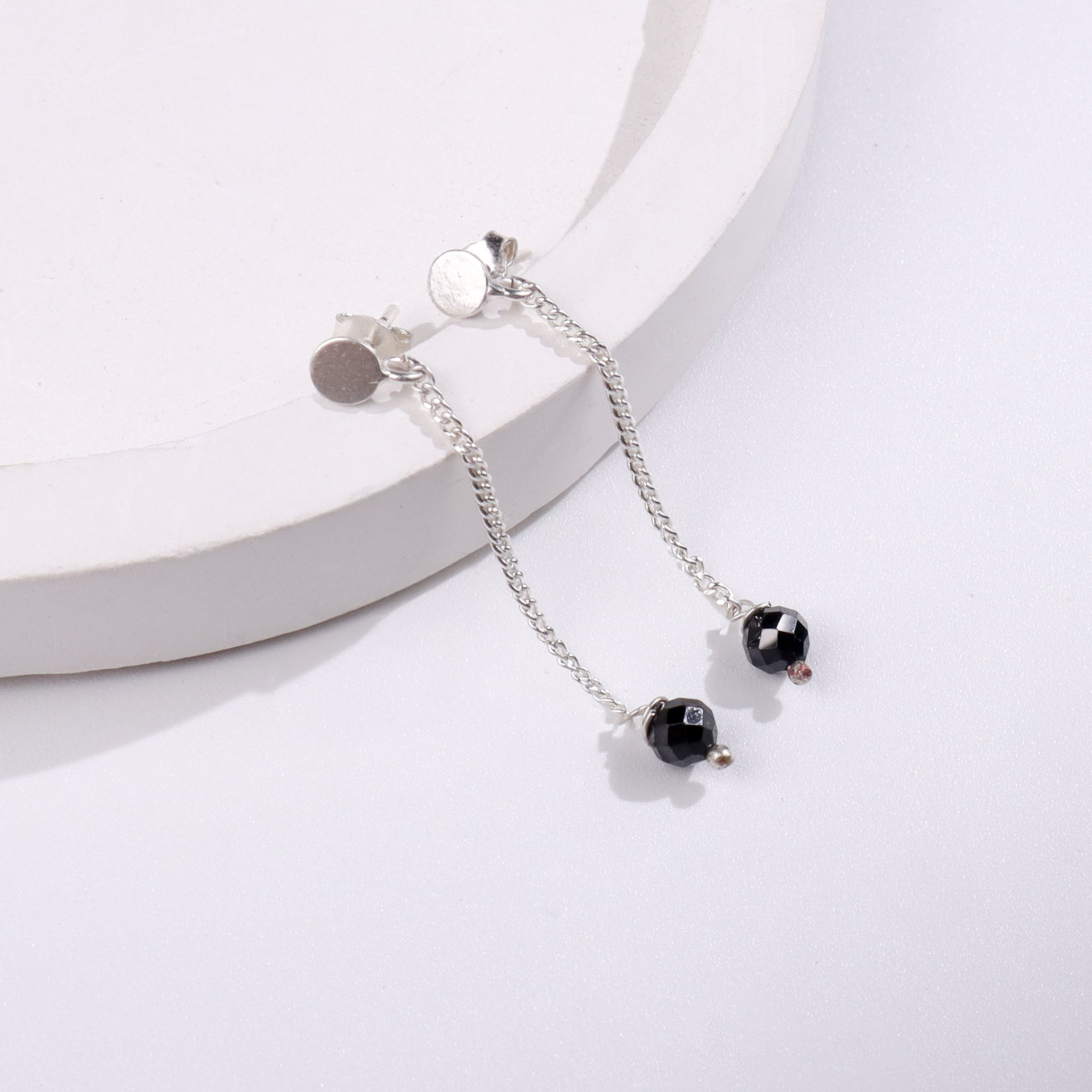 Single Black Spinel Chain Earring