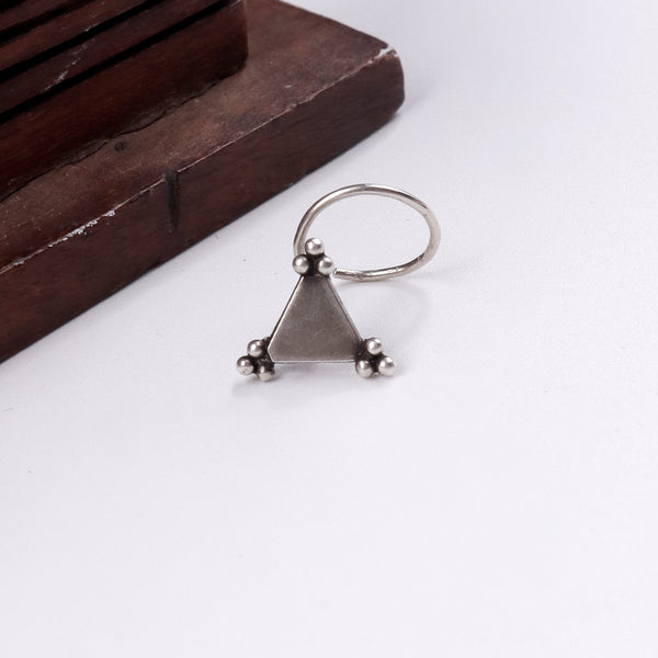 Geometric silver nose pin