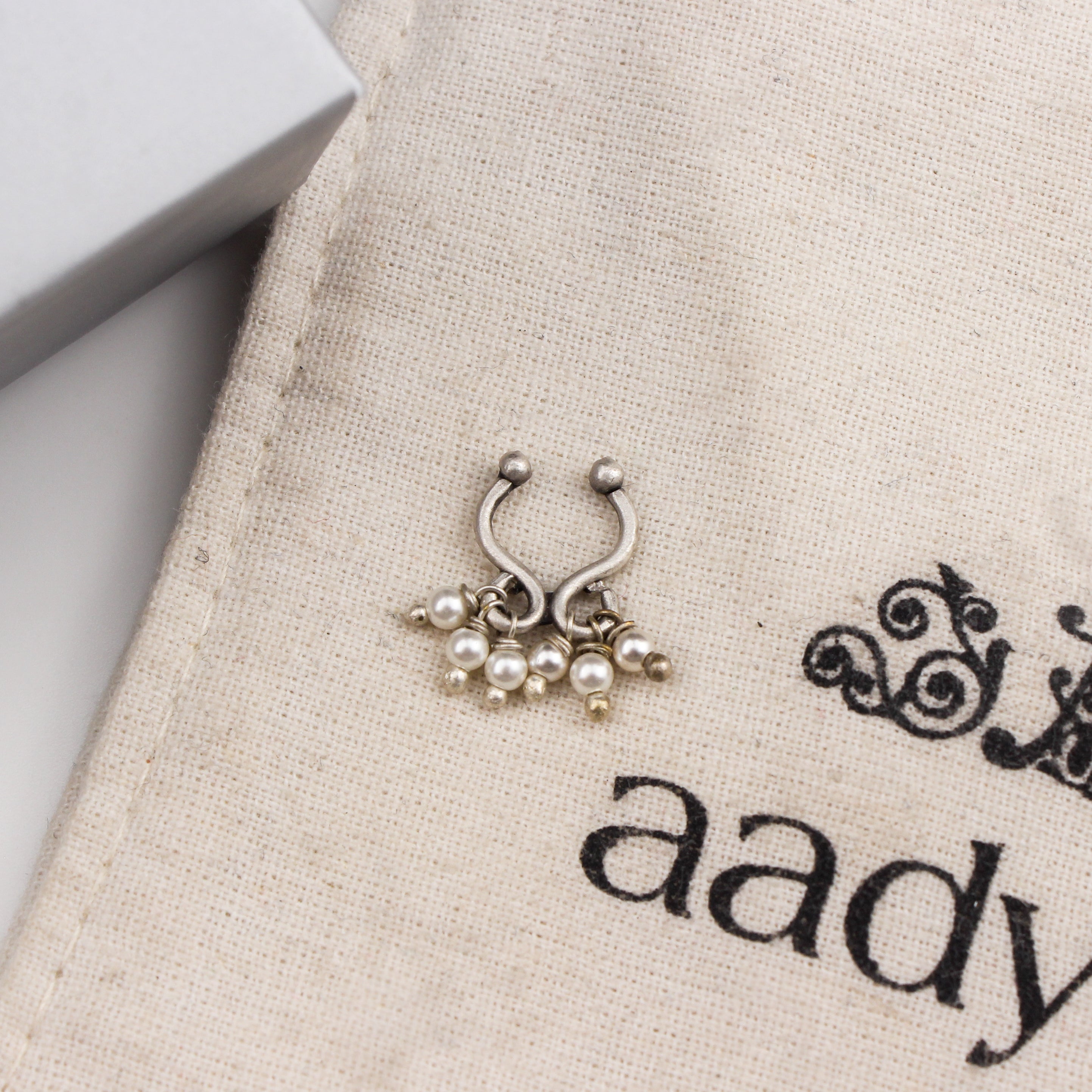 Pearl Latkan Nose-ring/Septum Ring ( Clip On )
