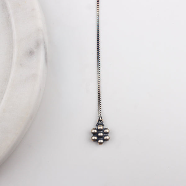 Silver Kudi Motif Maang Tika