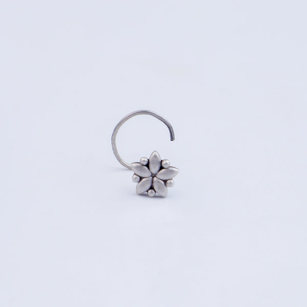 Delicate Sadafulee Nose pin (Pierced)