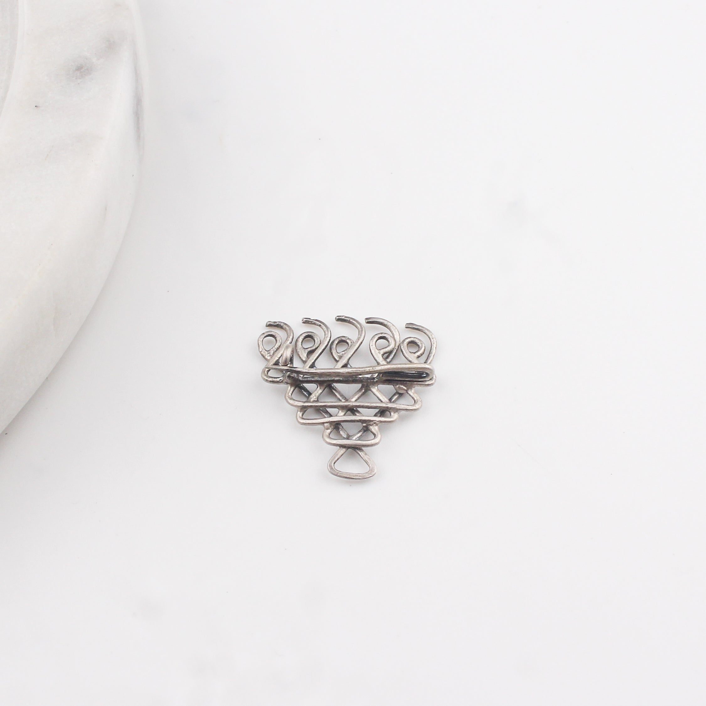 Saraswati Pin/Brooch : Small Motif