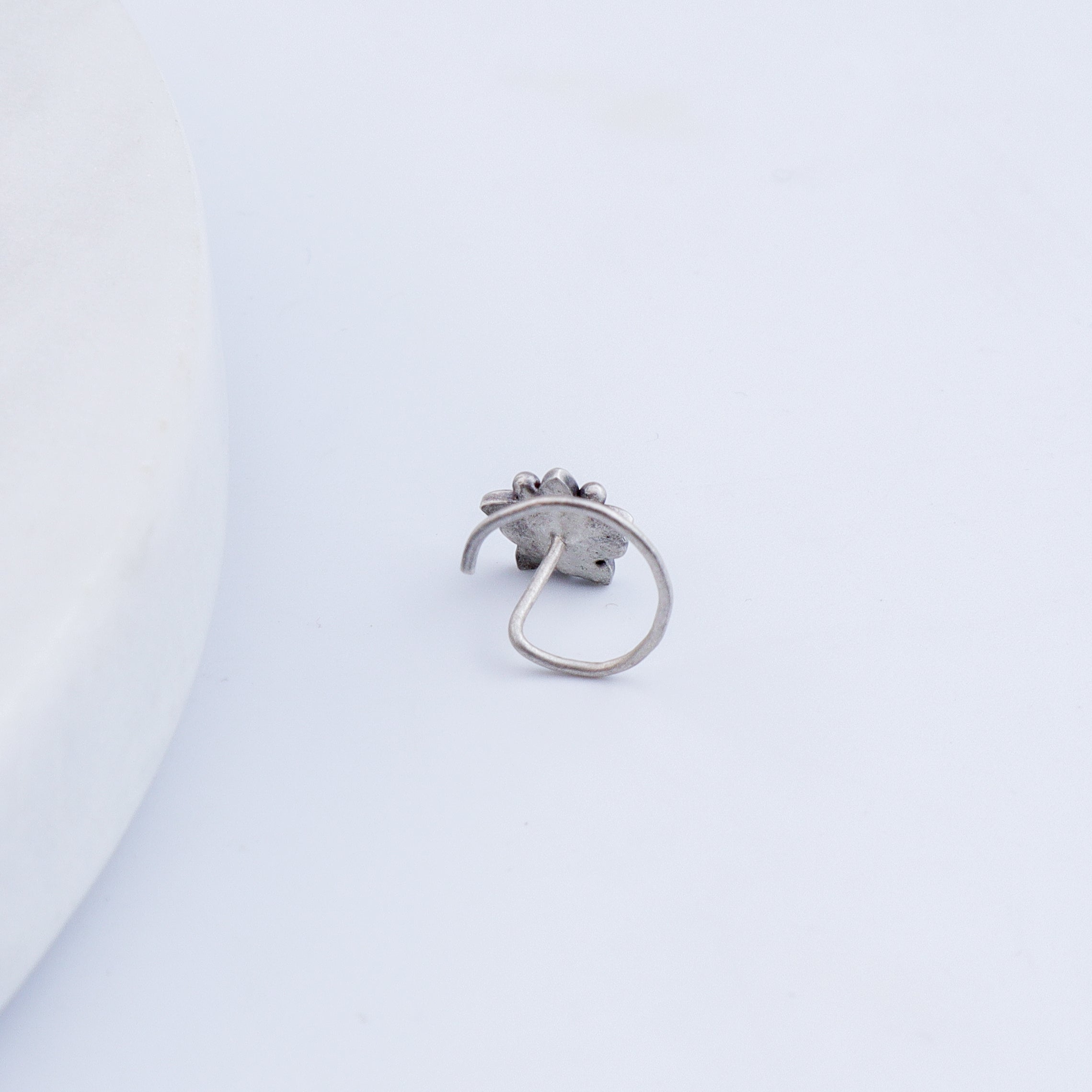 Delicate Sadafulee Nose pin (Pierced)