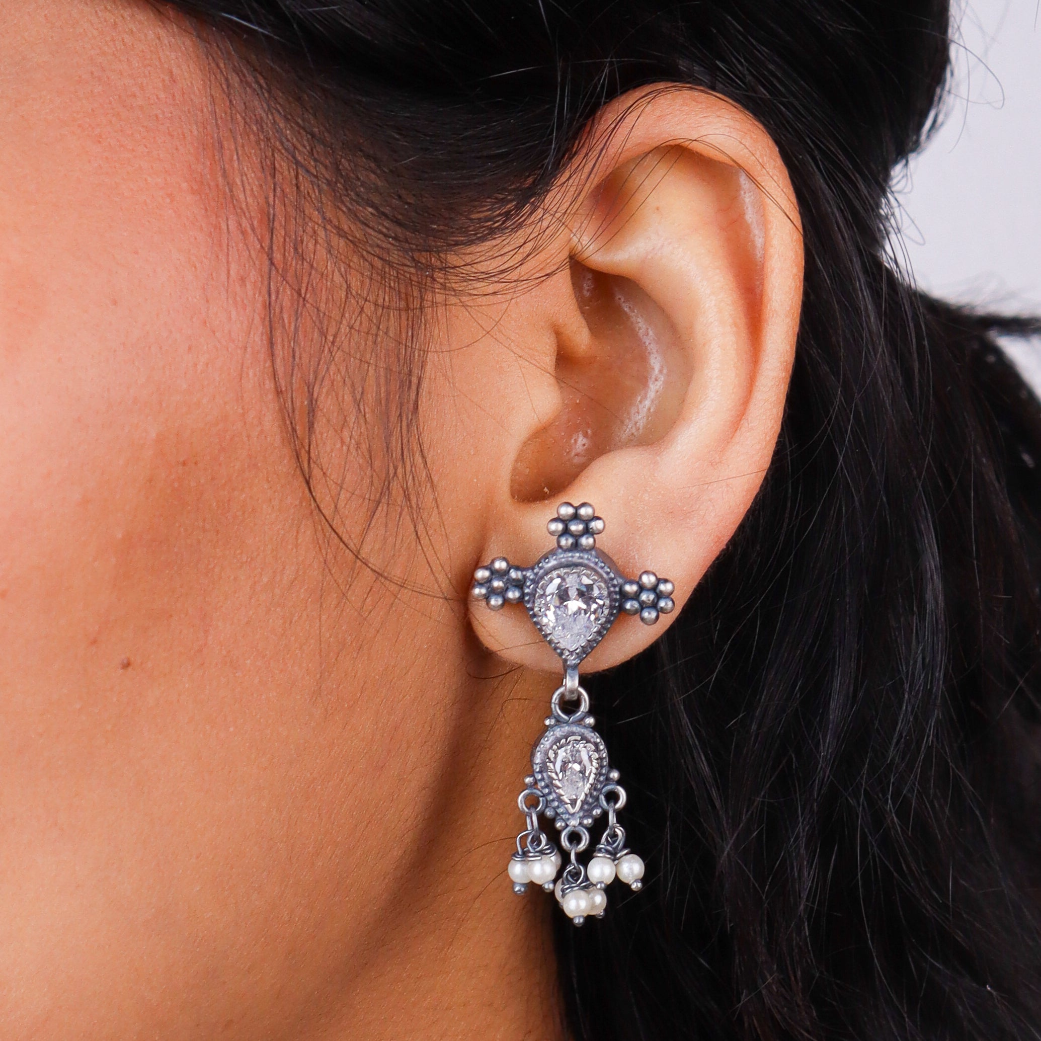 Silver CZ Kudi Tanmani Set with Pearls (5 Leaf)