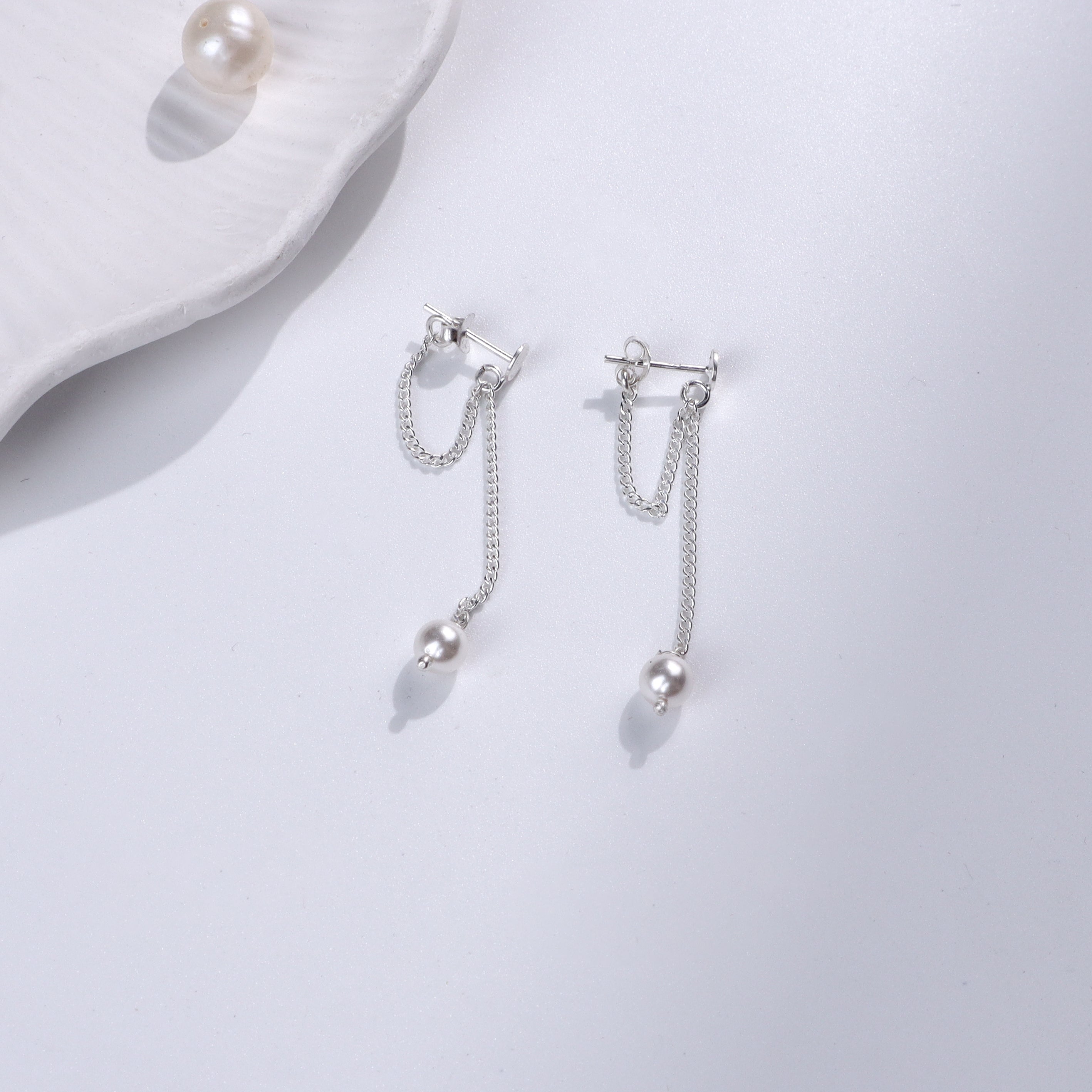 Pearl Trinket Dangler