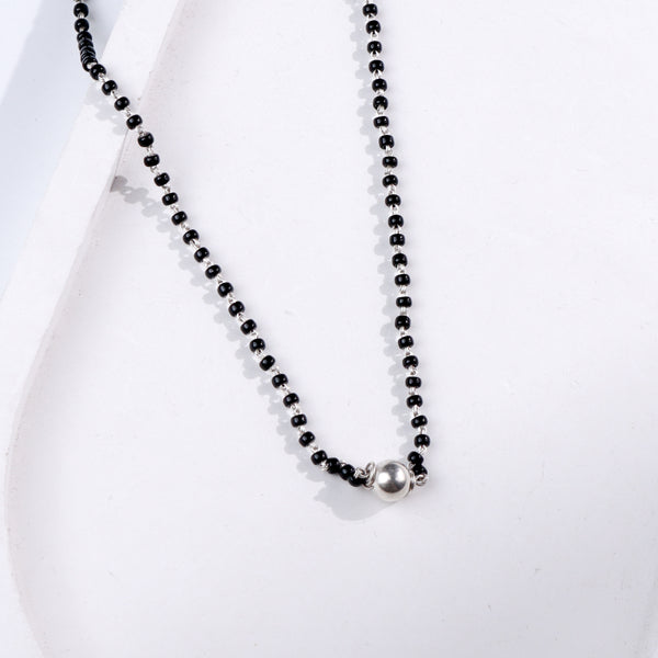 Classic Sarmanee Mangalsutra One Bead