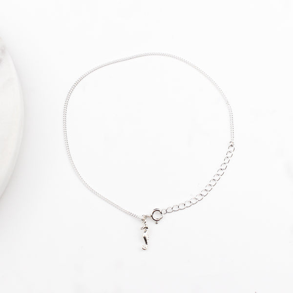 Ocean-inspired seahorse charm silver anklet