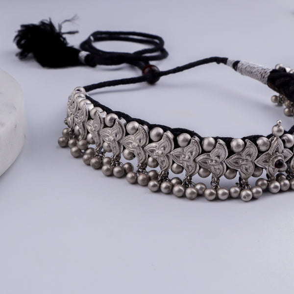 Belpaantik : Silver Oxidised Finish