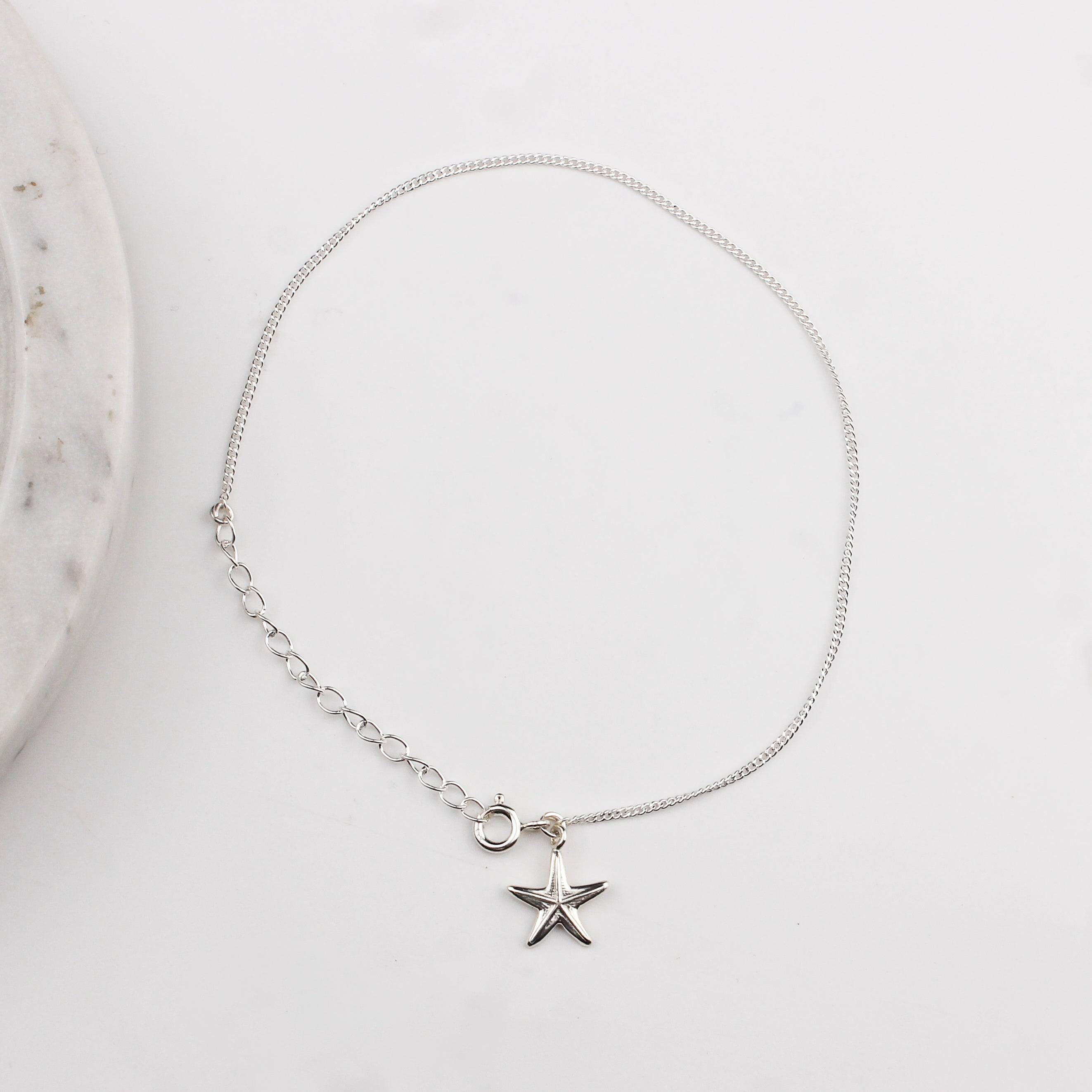 Coastal-inspired starfish charm silver anklet