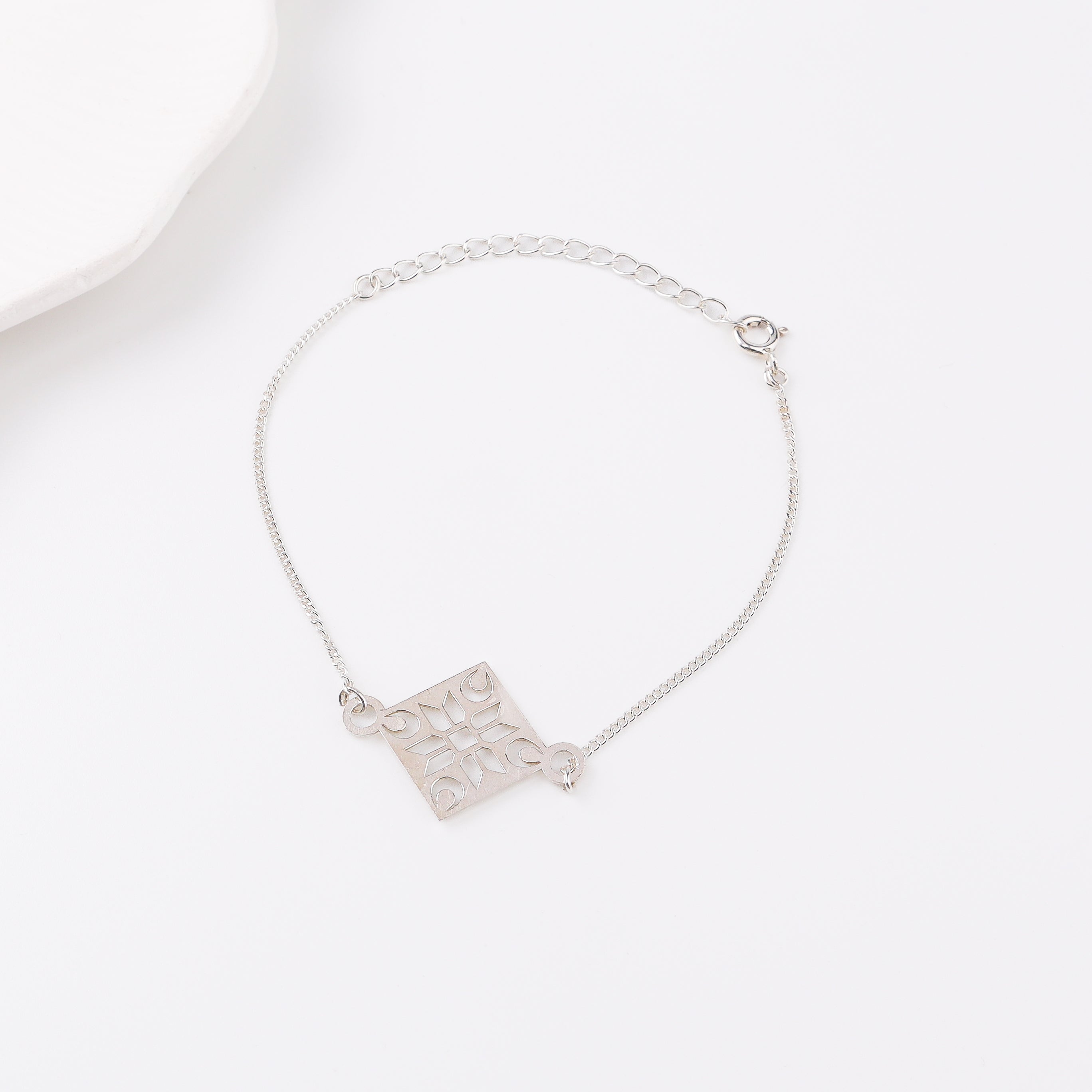 Silver Lazercut Pendant Bracelet