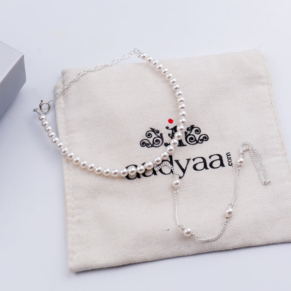 Elegant Pearl Hand Chain Bracelet