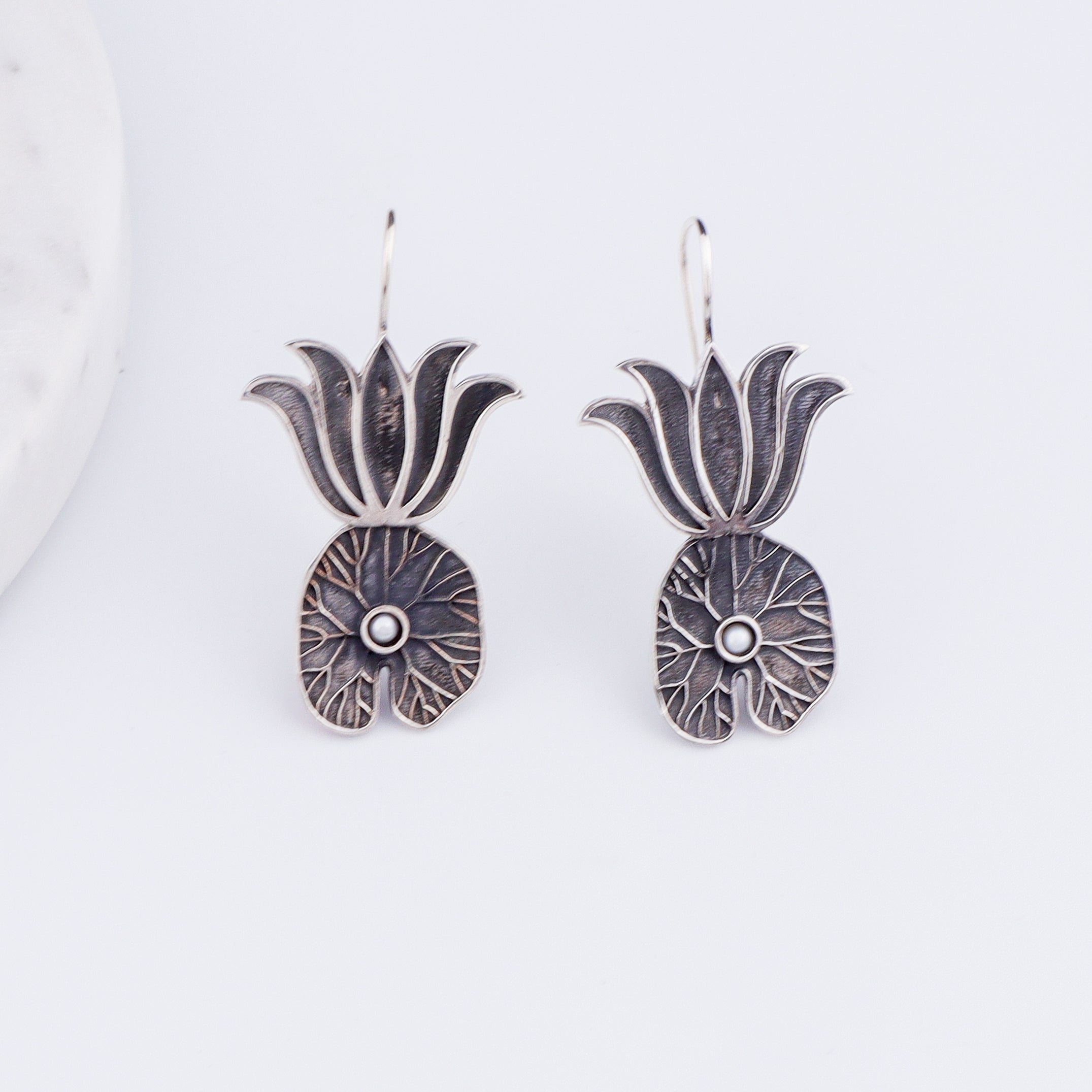 Abstract Silver Pearl Set