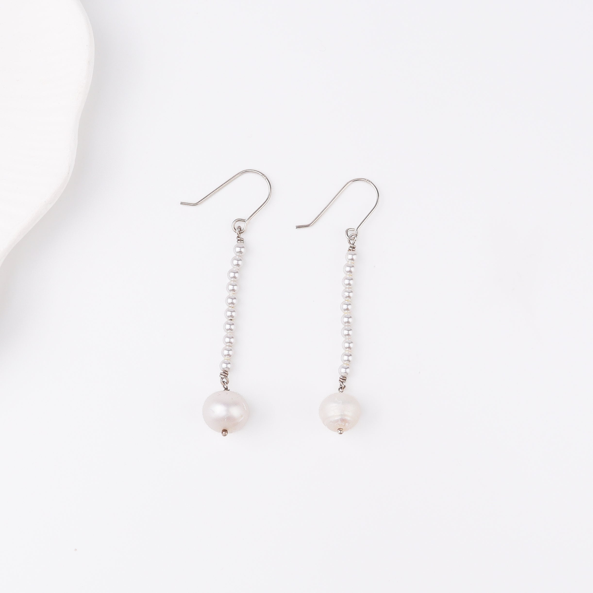 Pearl Dangler Earring