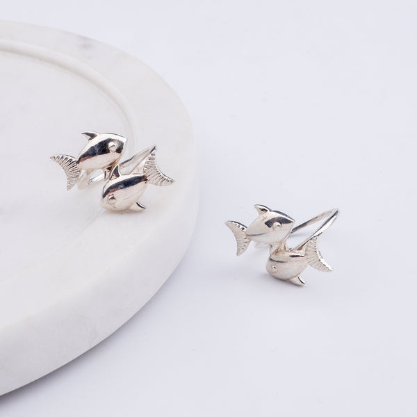Silver Motif Fish Toering