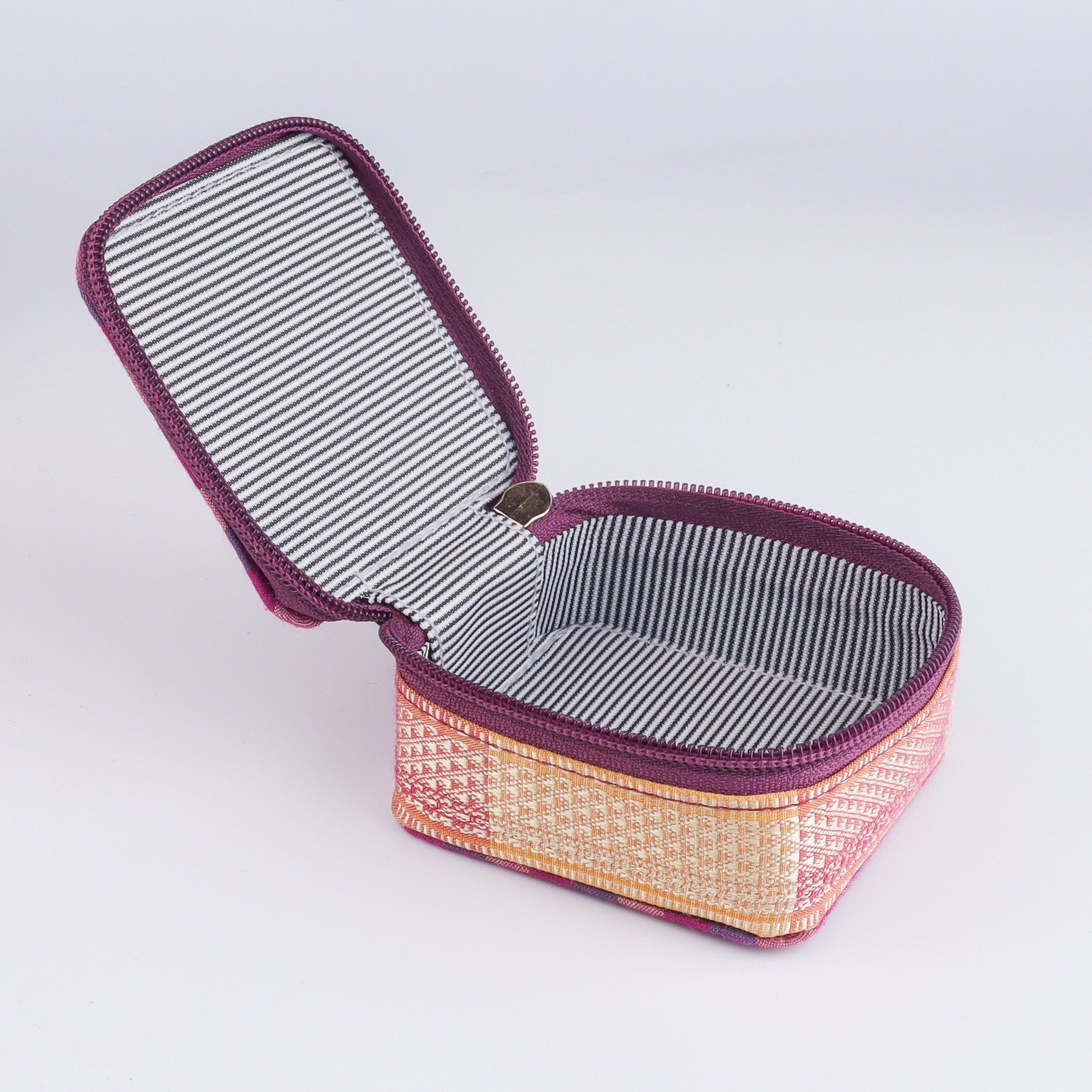 Premium Fabric Jewellery Pouch (Travelling)