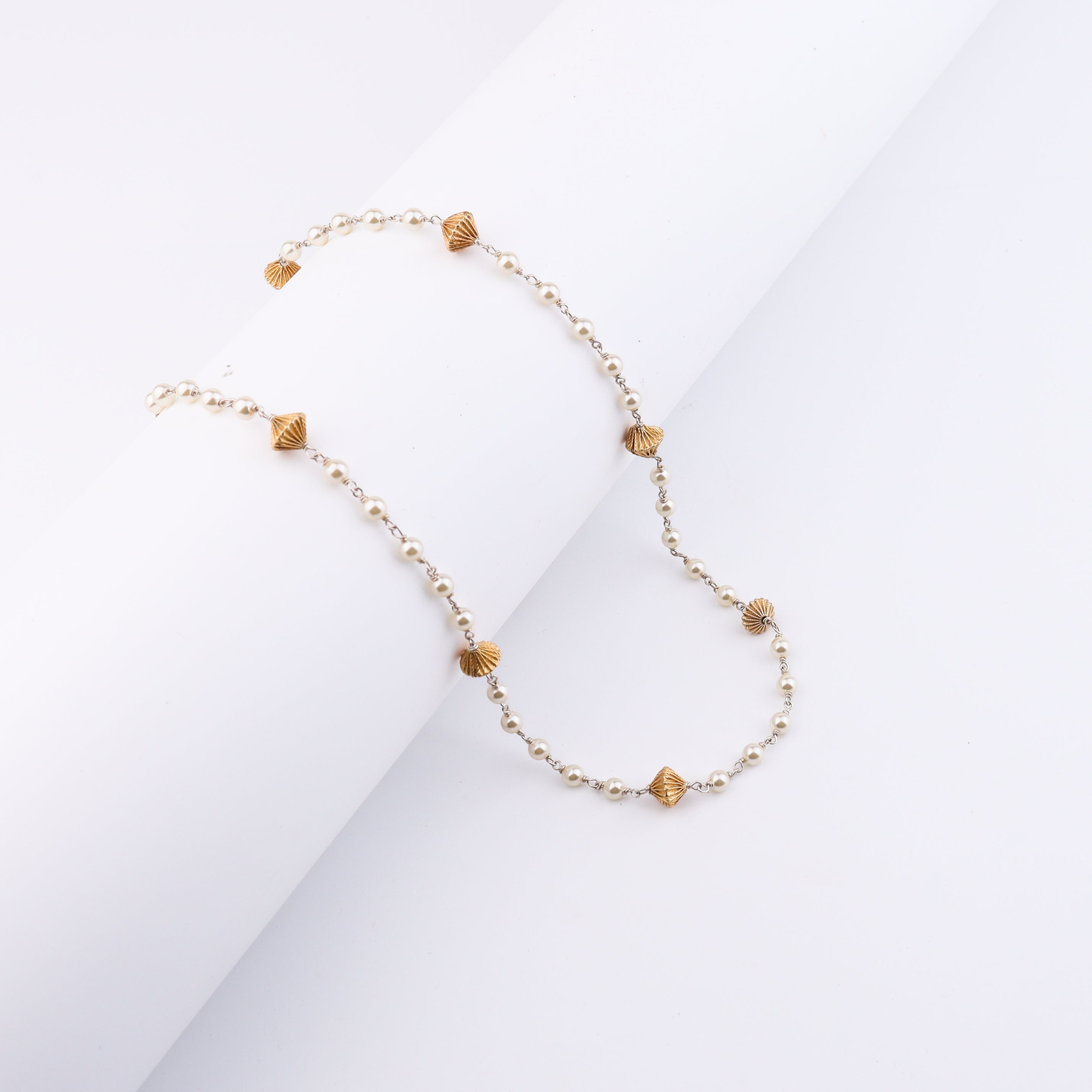 Silver Bead Ganthan with Pearls (20 Inches)