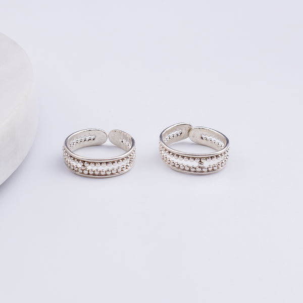 Silver Shiny Dotted Toe Ring