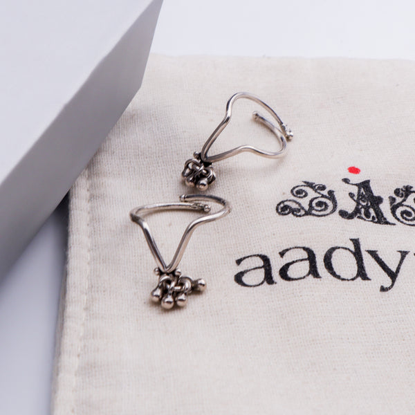 Silver Shiny V Shaped Ghungroo Toe Ring