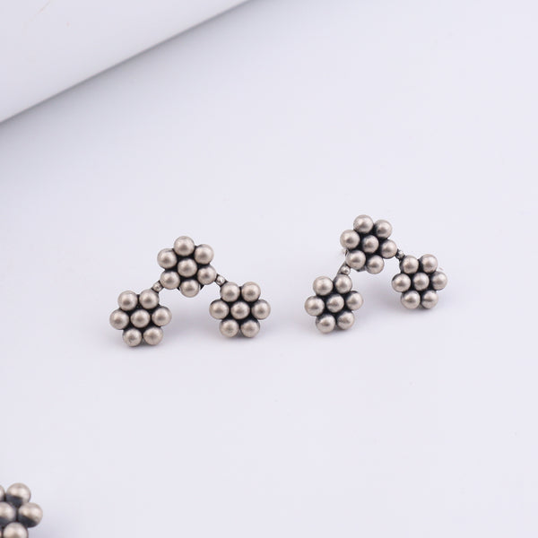 Silver bead earrings for jewelry accessories
