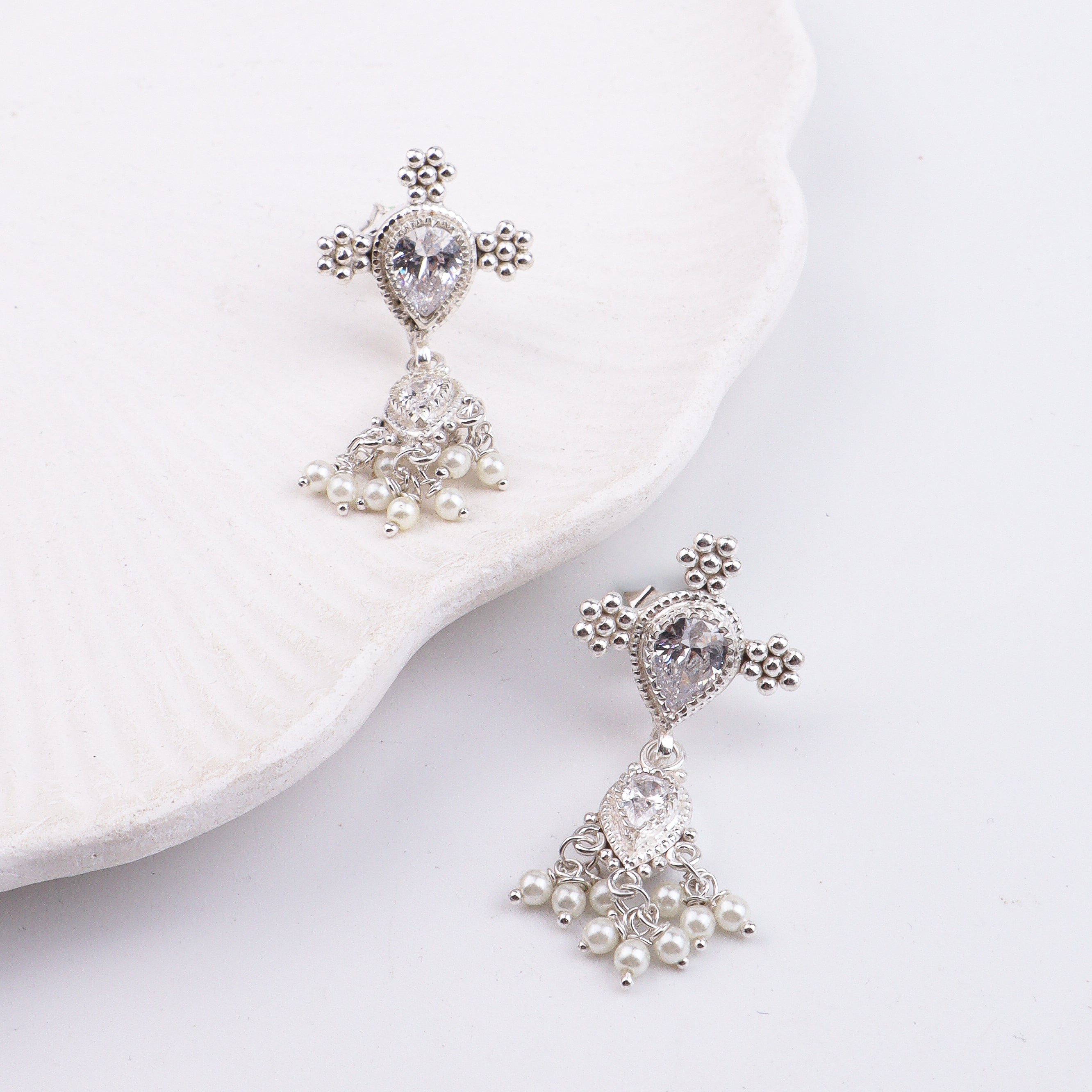 Kudi Tanmani Earrings