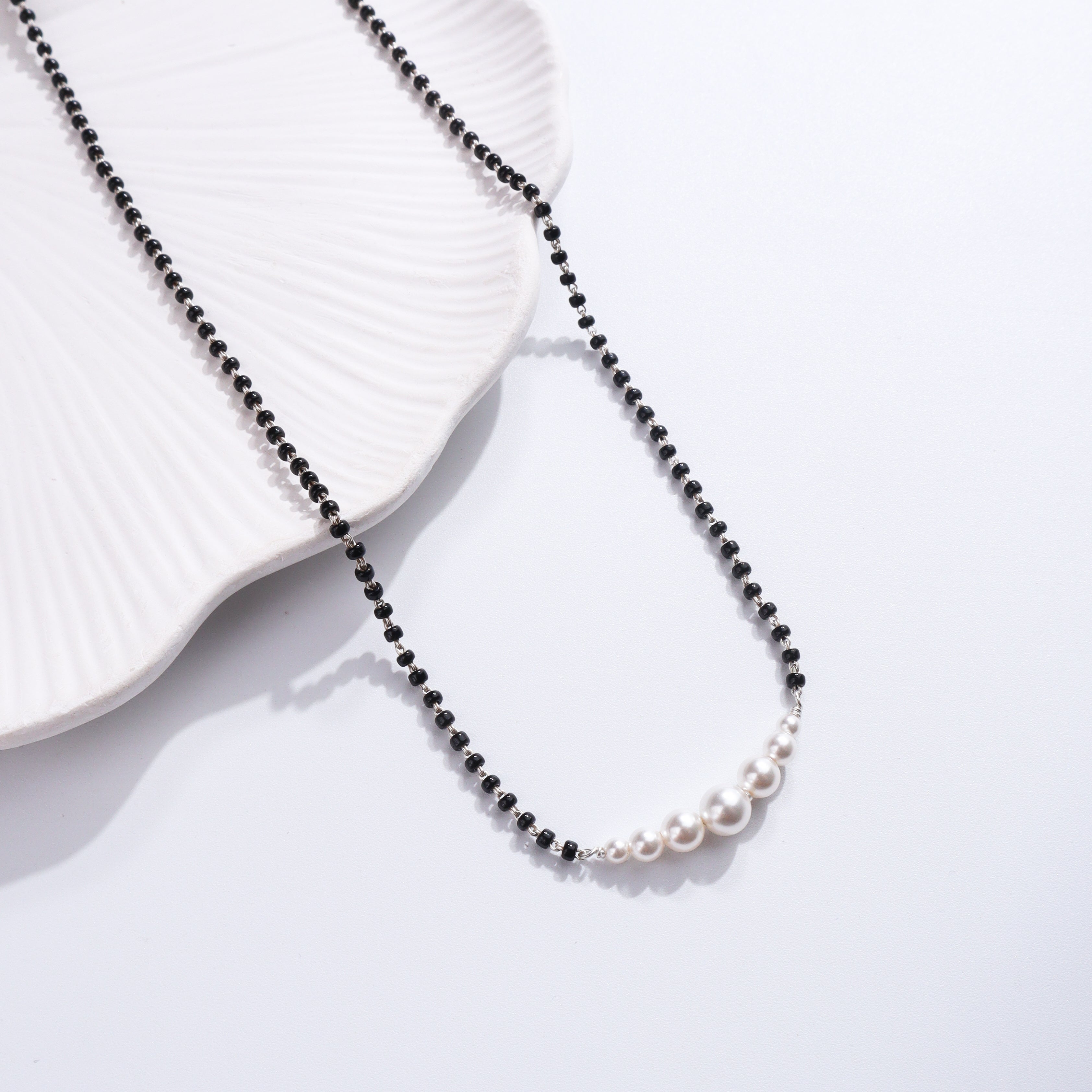 Minimal Pearls Silver Mangalsutra with black beads and white pearls