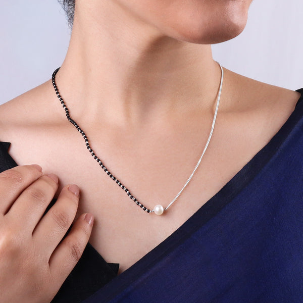 Pearl and black beads mangalsutra detailing