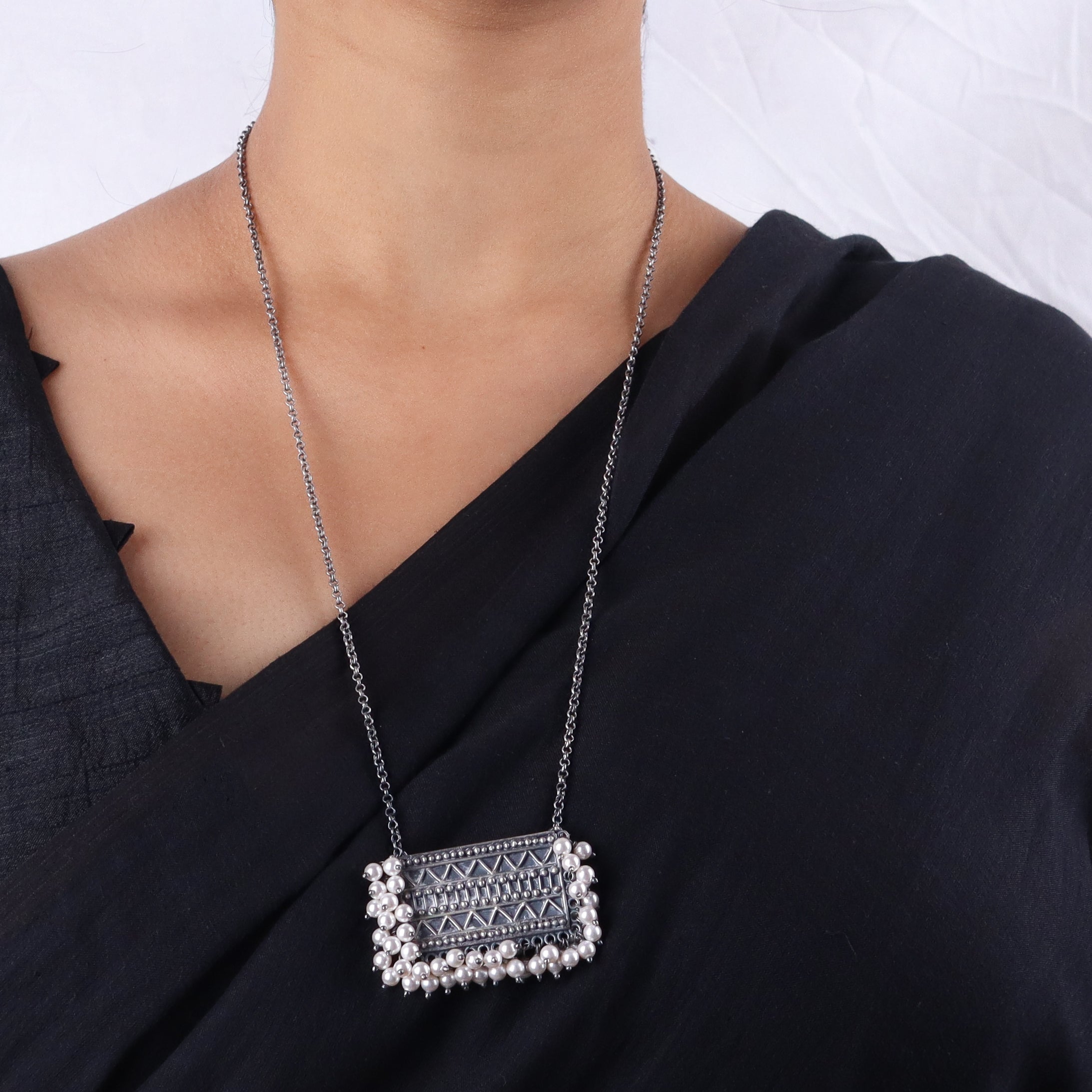 Silver nakshi set with pearls (small)