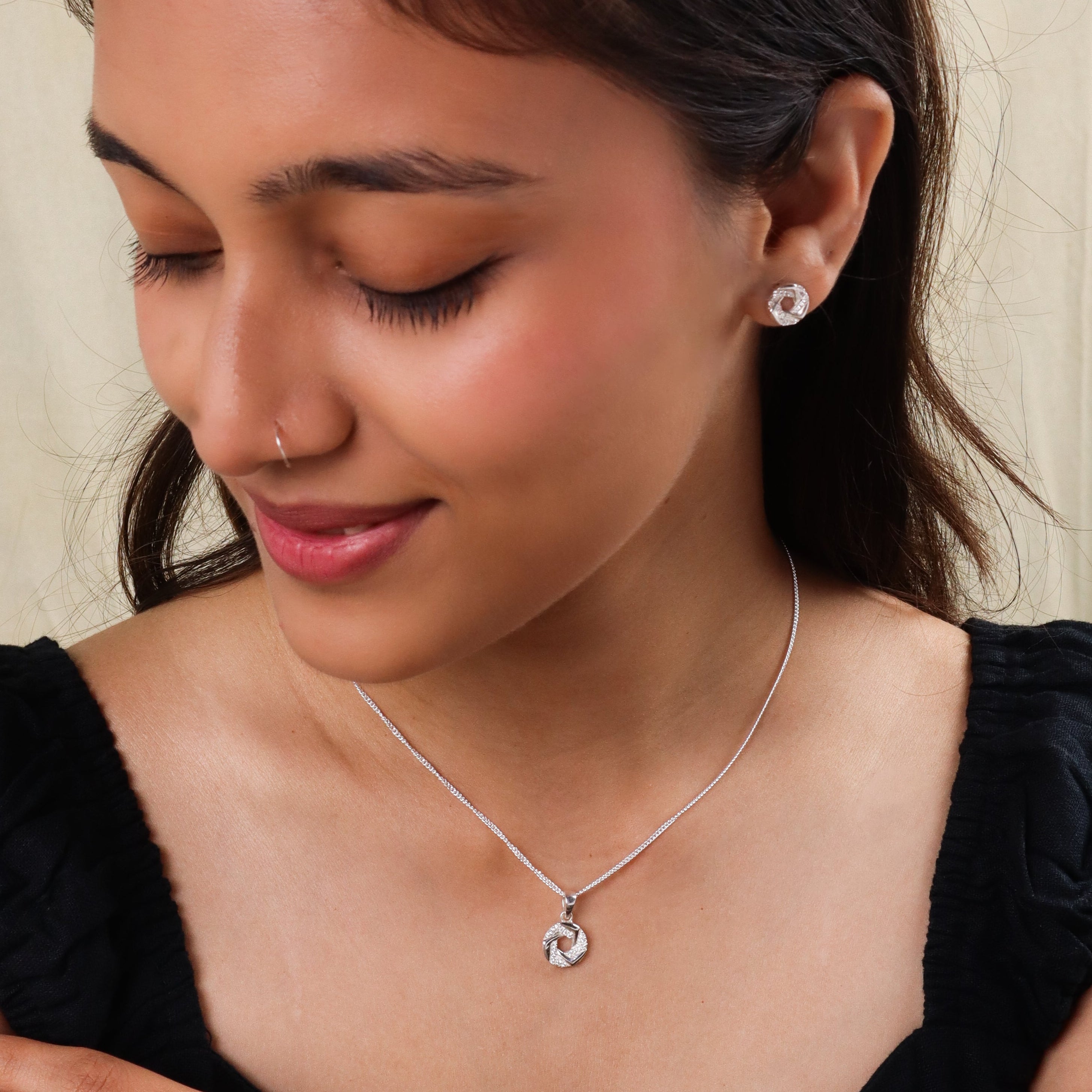 Silver Spiral Zircon Set With Chain
