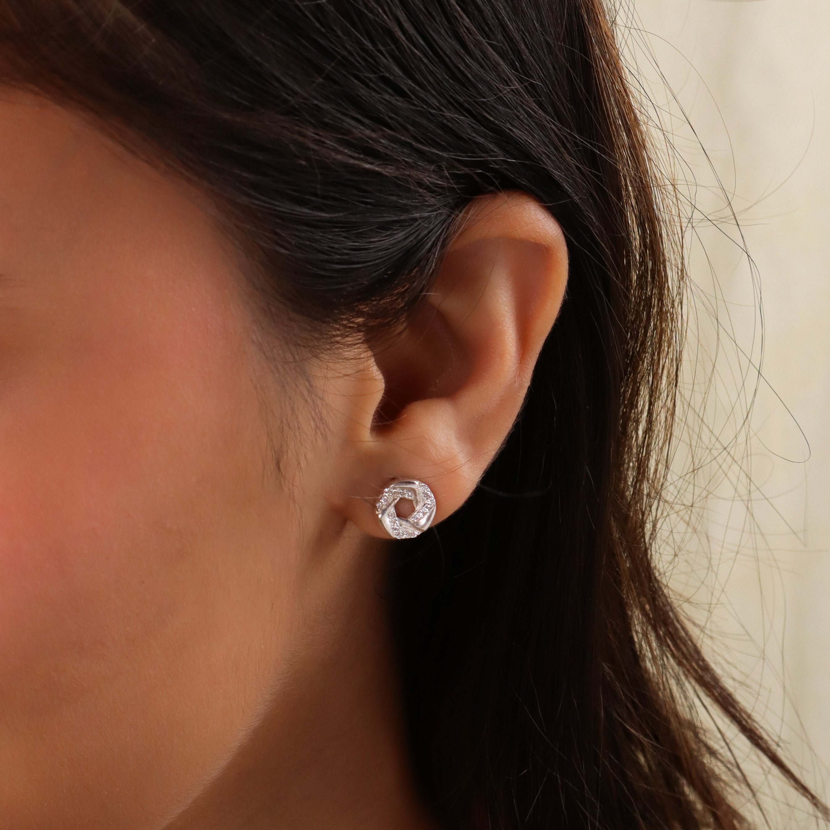 Silver Spiral Zircon Set With Chain