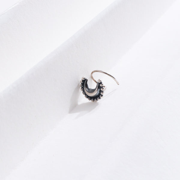 Traditional Maharashtra silver nose pin