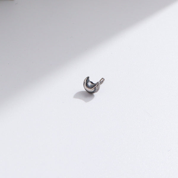 Silver Textured Chandrakor Nose Pin