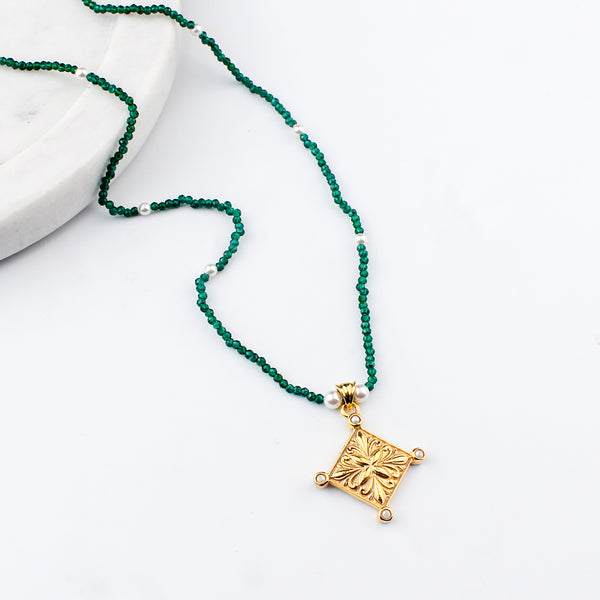 Filigree Galaxy Necklace with Green Onyx & Pearls | 22K Gold-Plated