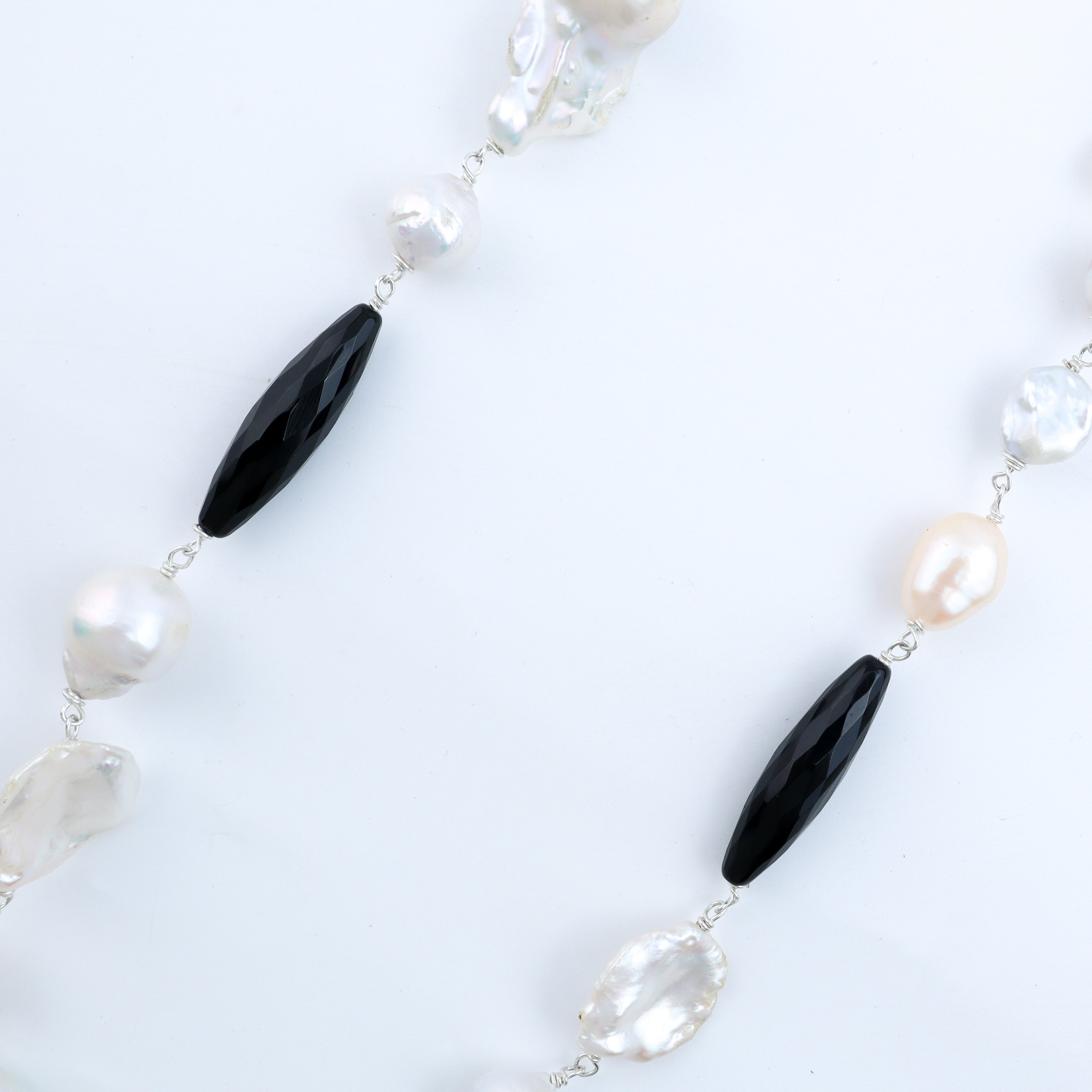 Pearl Ganthan Necklace with Semiprecious Stones