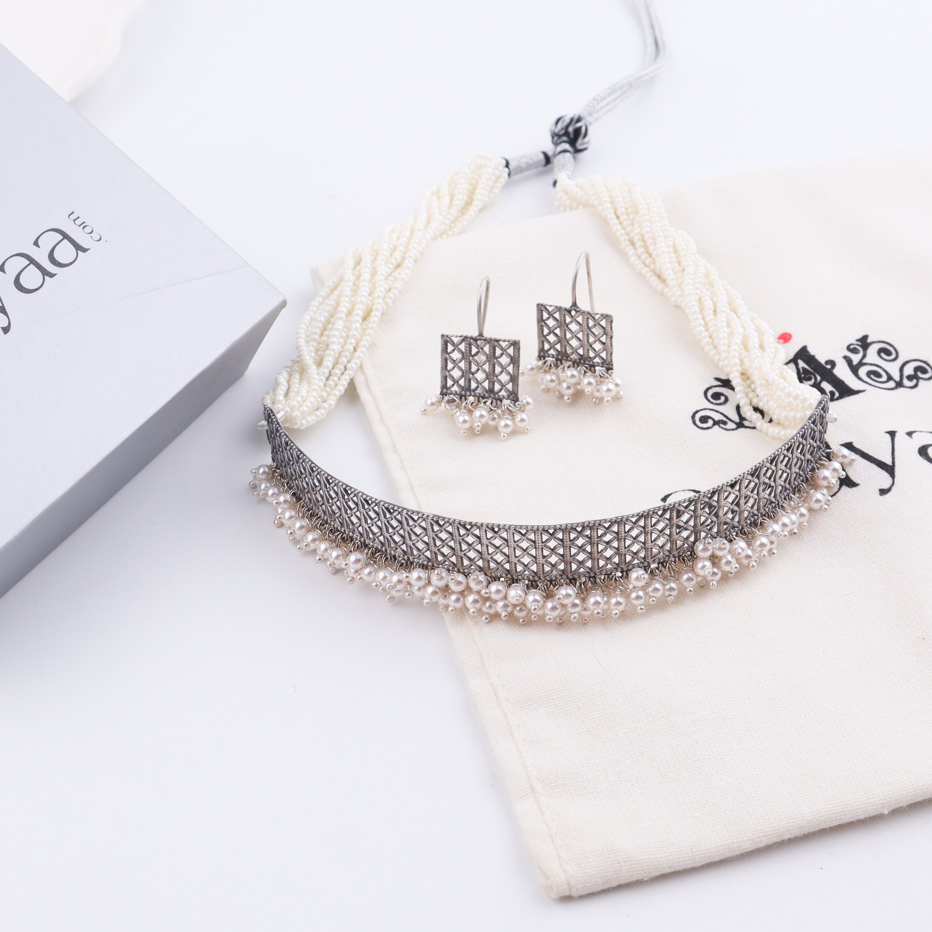 Filigree Choker Set with Pearls